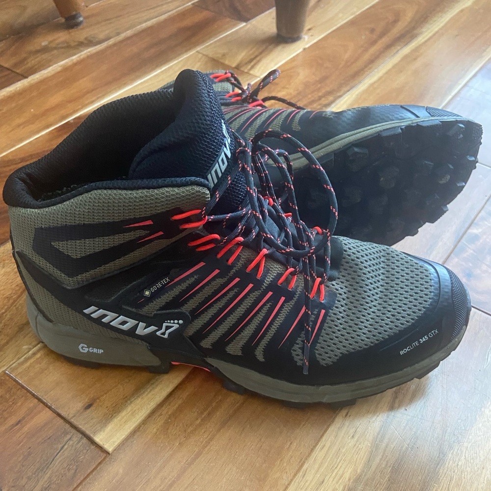 Inov8 Roclite hiking boot